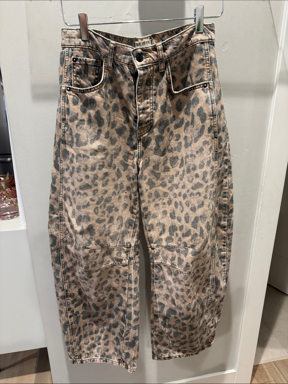 Free People Barrel Leopard Jeans sz 26
